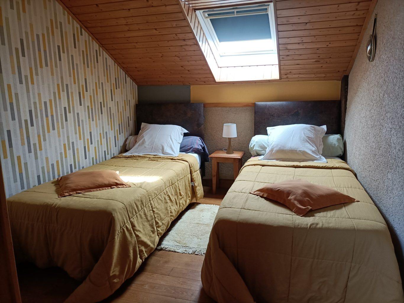 Chambre 2, en version lits jumeaux 90x200 Chambre gîte La Piera et lou Garric